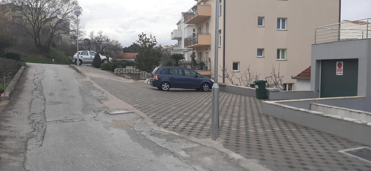 Click In Apartment Stobrec Next To Split Exterior foto