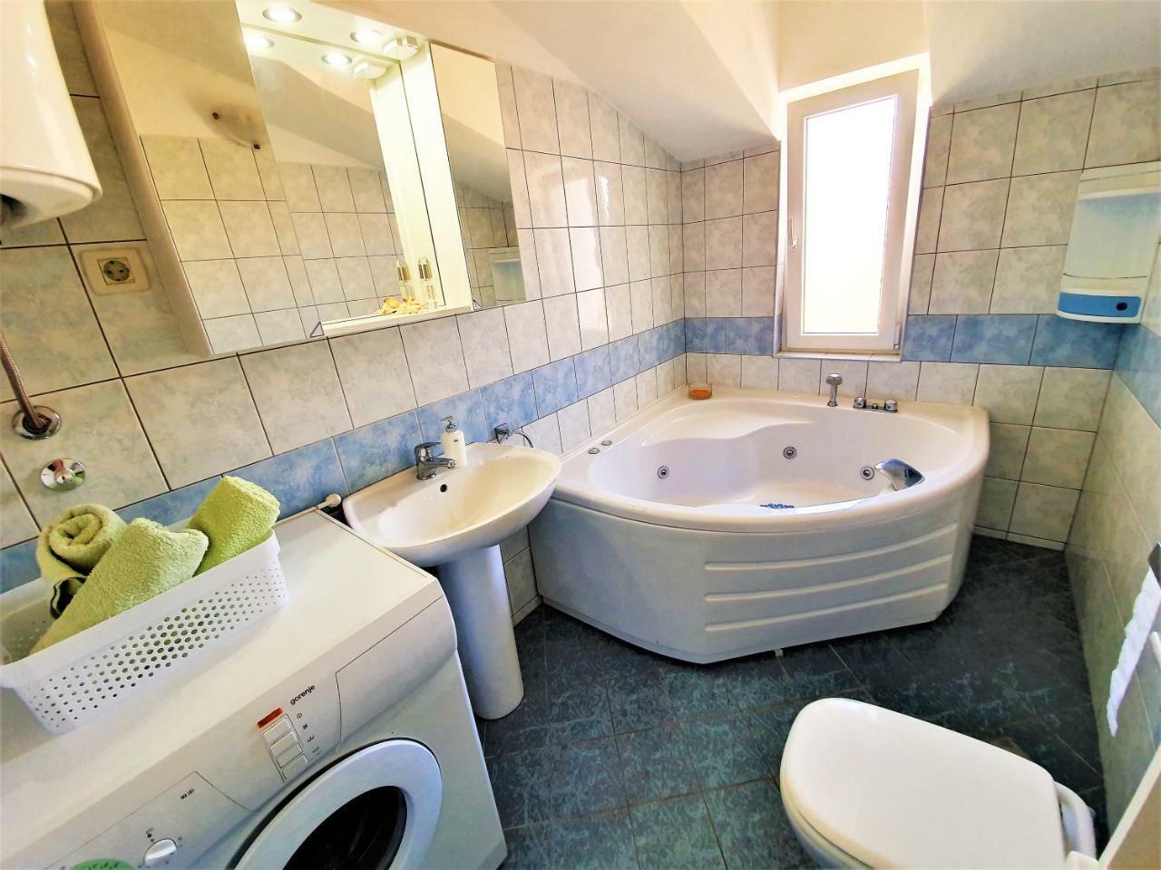Click In Apartment Stobrec Next To Split Exterior foto