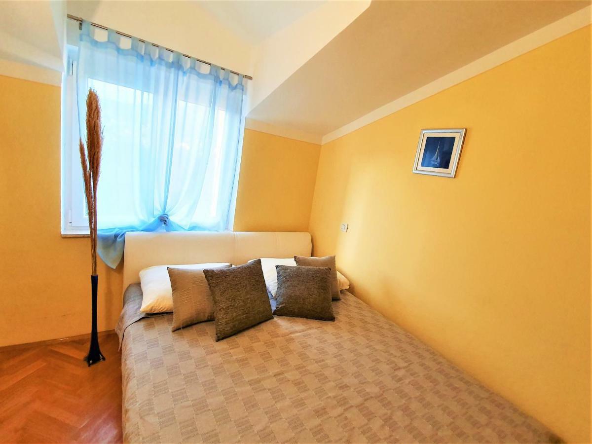 Click In Apartment Stobrec Next To Split Exterior foto